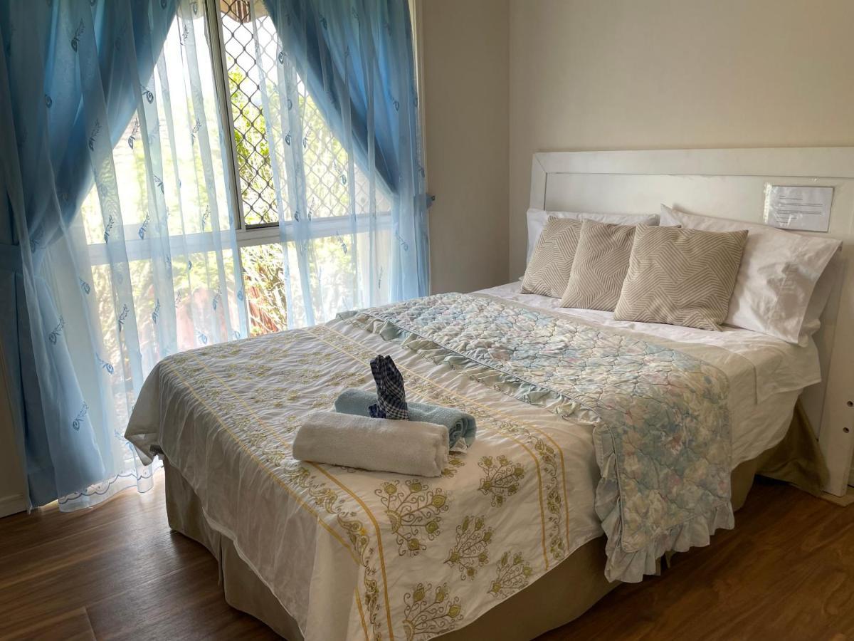 Theme Parks Amituofo Homestay 골드코스트 외부 사진